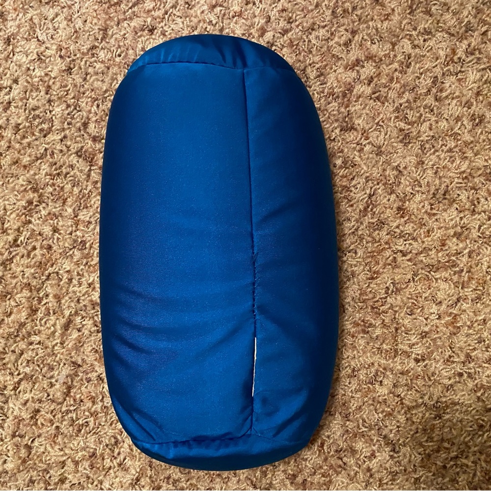 Throw pillow - Picture 2 of 2